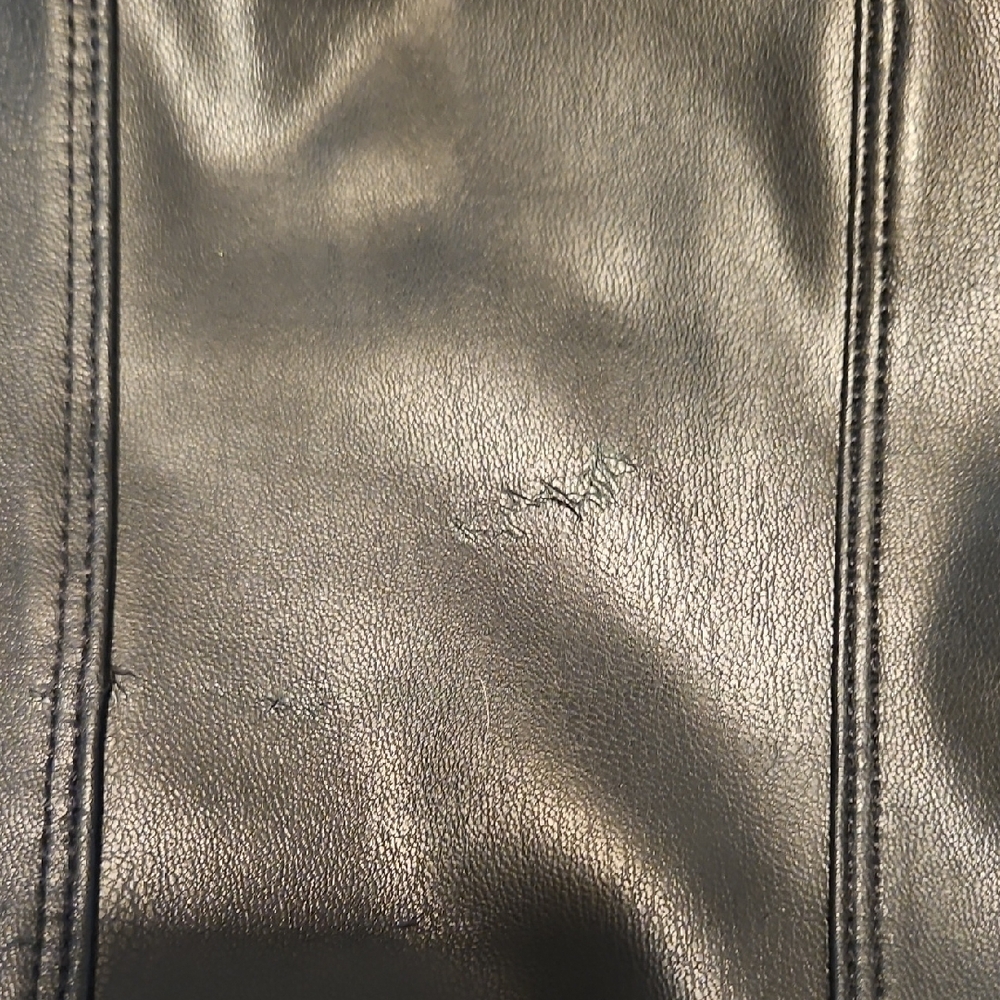SO Black Faux Leather Leggings - Picture 5 of 6